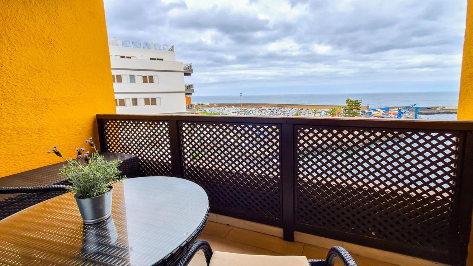 Studio With Balcony And Sea View بويرتو ذي لا كروز المظهر الخارجي الصورة
